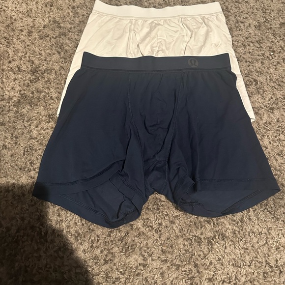 lululemon athletica Men's Blue and White Boxer Briefs - Picture 1 of 1